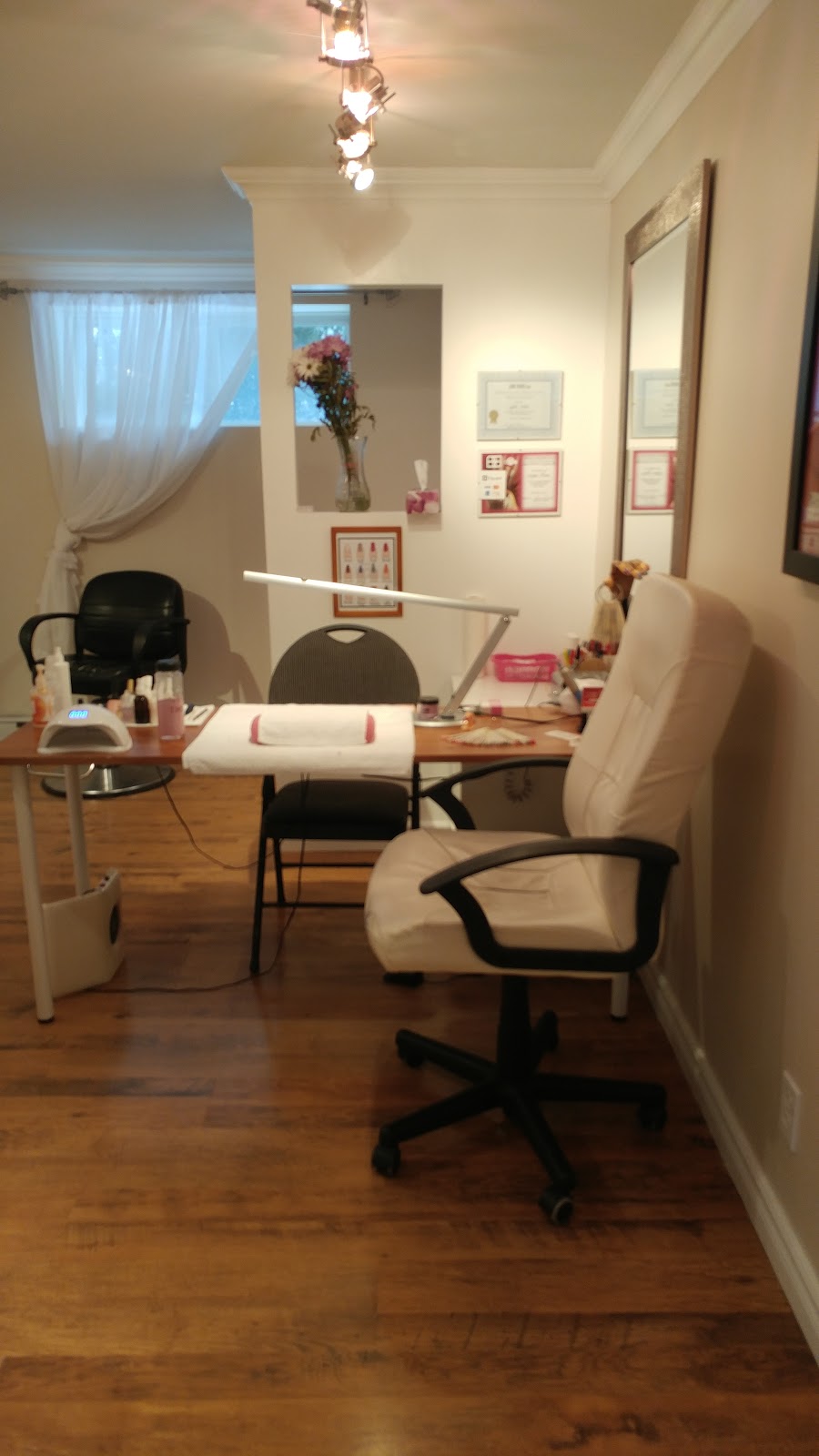 Sylvain Et Ses Dames | 77 Boulevard Lacombe, Repentigny, QC J5Z 1R6, Canada | Phone: (450) 581-8225