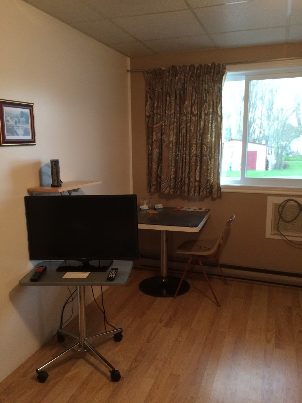 Motel B.R. | 801 Grande Côte, Berthierville, QC J0K 1A0, Canada | Phone: (450) 836-3277