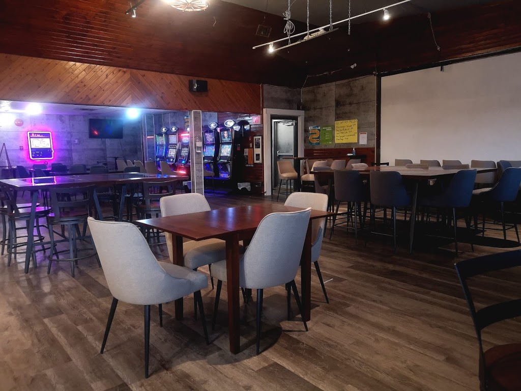 7 Days Hotel | 4815 51 St, Lamont, AB T0B 2R0, Canada | Phone: (403) 793-5848