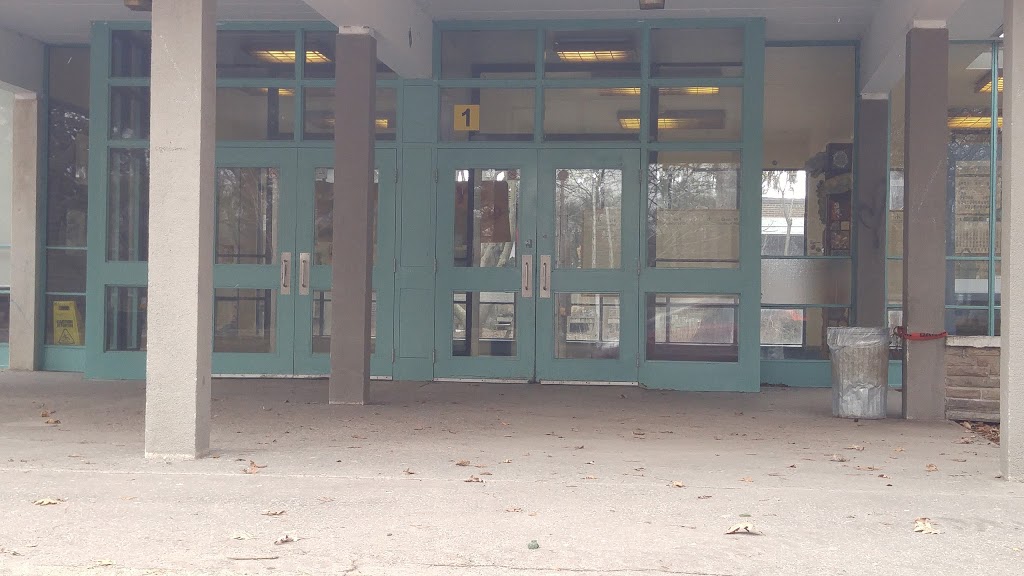 Rosedale Heights School of the Arts | 711 Bloor St E, Toronto, ON M4W 1J4, Canada | Phone: (416) 393-1580