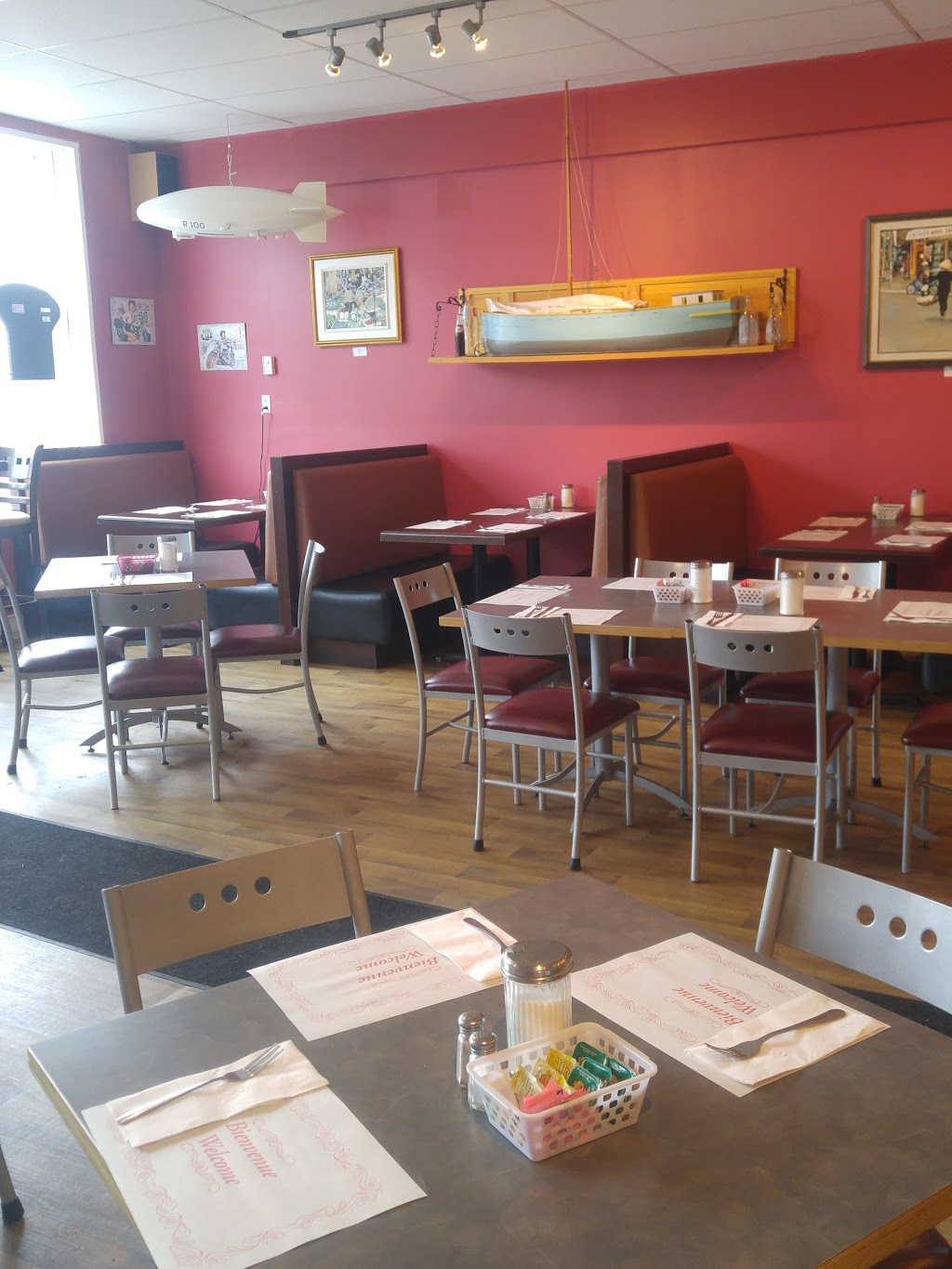 Miss Delice | 76b Rue Maurault, Pierreville, QC J0G 1J0, Canada | Phone: (450) 568-2121