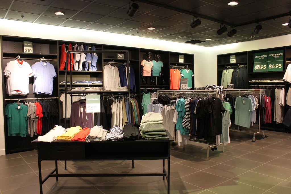 H&M | 261055 Crossiron Blvd, Rocky View No. 44, AB T4A 0G3, Canada | Phone: (855) 272-7007