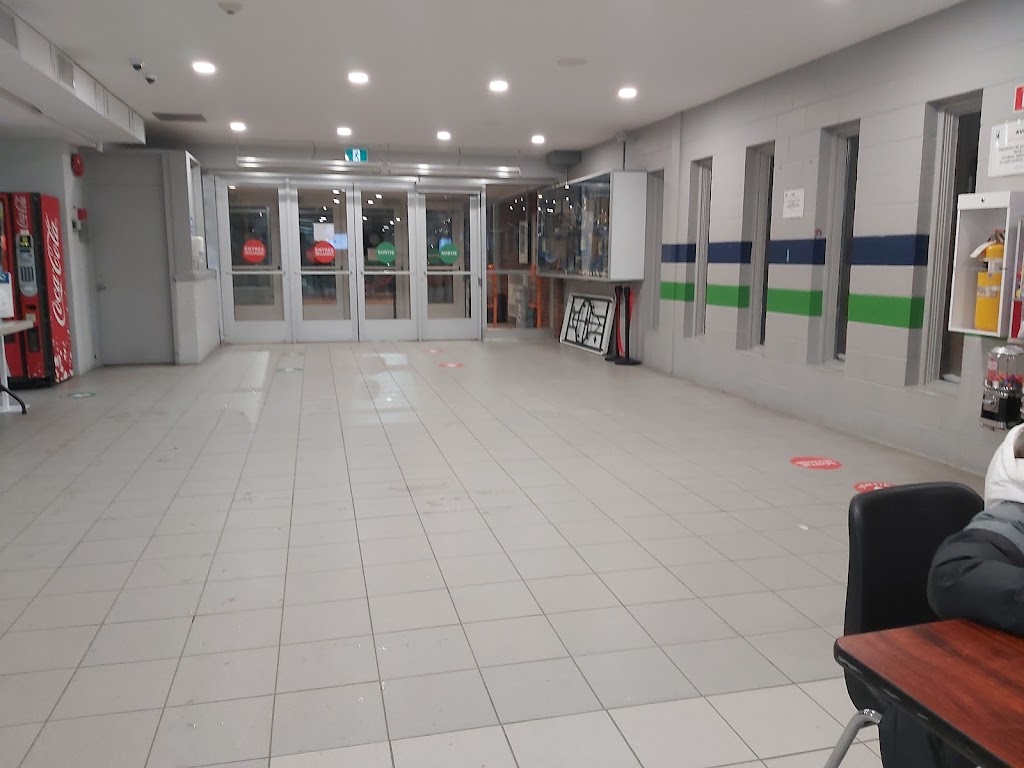Robert Lebel Sports Center | 995 Av. Simard, Chambly, QC J3L 4C7, Canada | Phone: (450) 658-8333