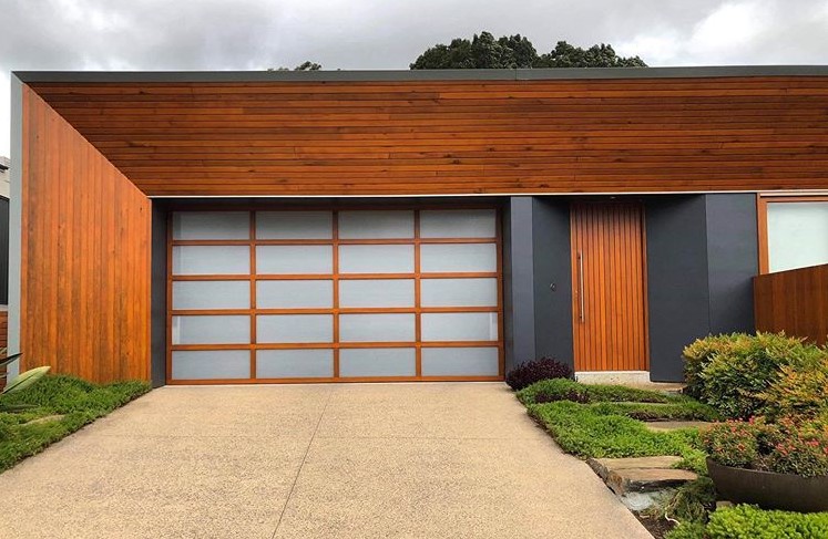Rollmatic Overhead Doors | 8374 Longwoods Rd, London, ON N6P 1L5, Canada | Phone: (548) 888-8807