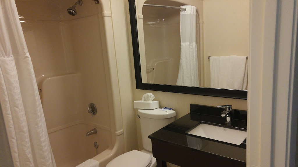 Holiday Inn & Suites Mississauga West - Meadowvale | 2565 Argentia Rd, Mississauga, ON L5N 5V4, Canada | Phone: (905) 542-2121