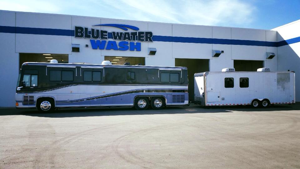 Blue Water Wash | Queens Business Park, 7968 75th Ave, Red Deer, AB T4P 0V3, Canada | Phone: (403) 967-0350