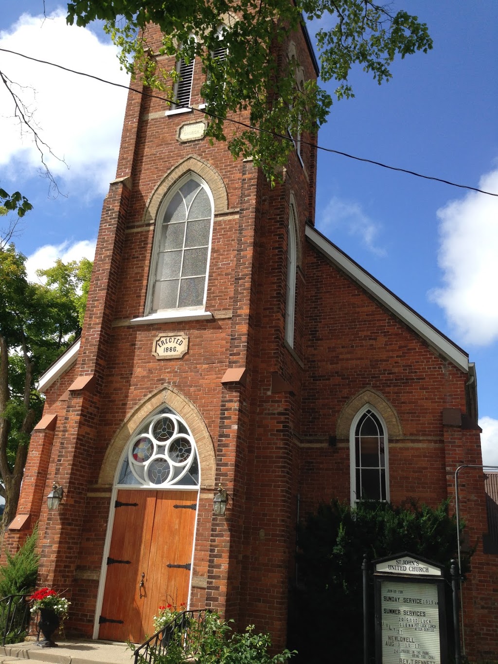 St. Johns United Church | 192 Mill St, Creemore, ON L0M 1G0, Canada | Phone: (705) 466-2200