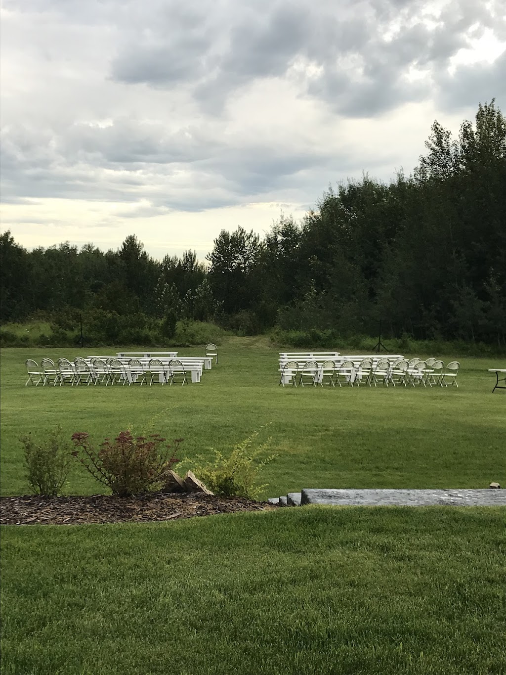 Nouveau Garden Weddings | 52533 Range Rd 21, Parkland County, AB T7Y 2H1, Canada | Phone: (780) 940-6517