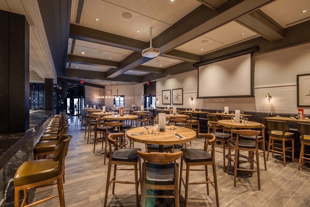 Earls Kitchen + Bar | 4250 Calgary Trail NW, Edmonton, AB T6J 6Y8, Canada | Phone: (780) 439-5888