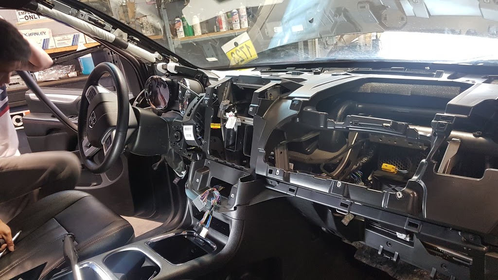 Aurora Automotive Ltd. | 8264 St George St, Vancouver, BC V5X 3S5, Canada | Phone: (604) 327-7895
