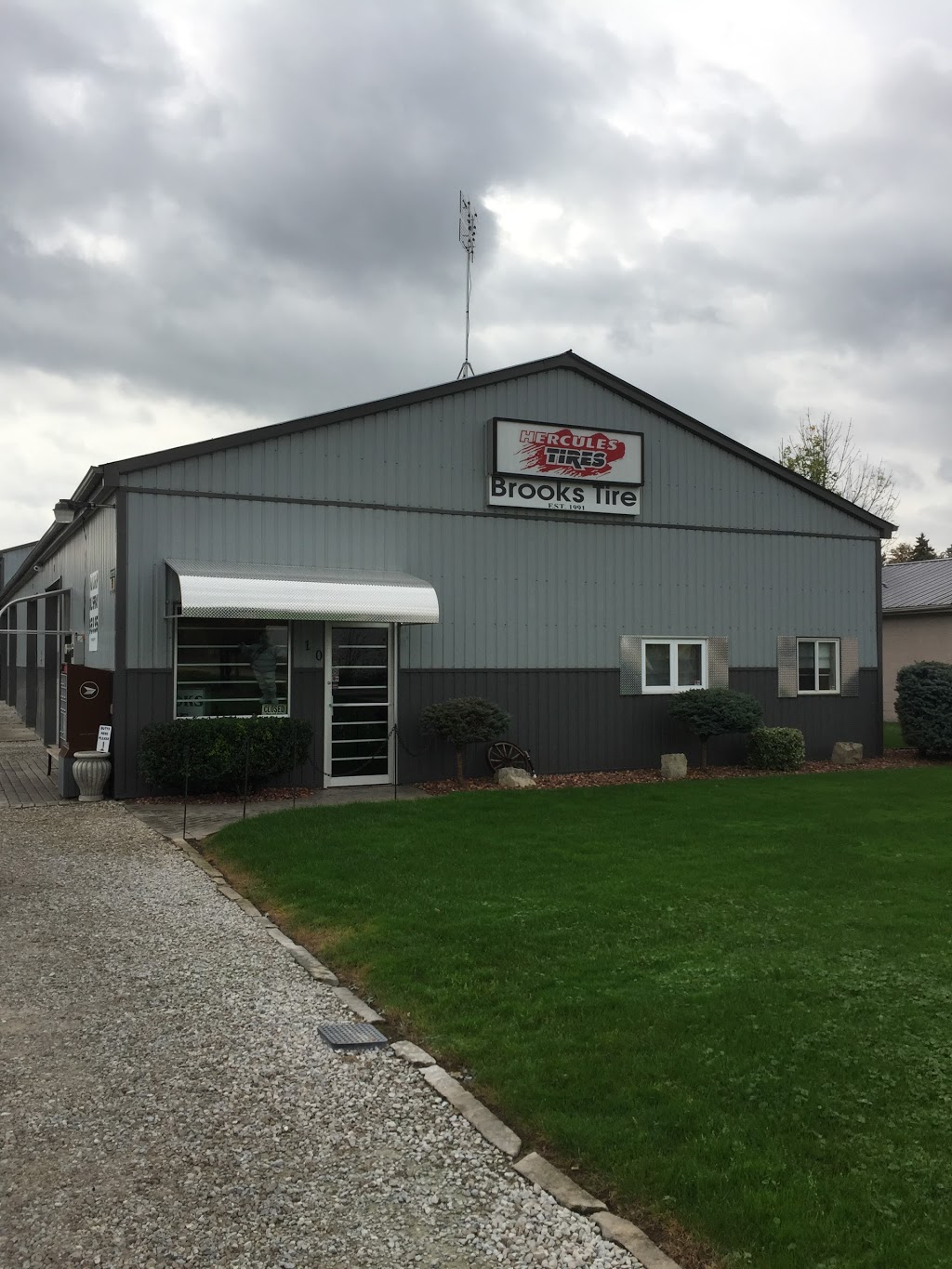 Brooks Tire | 10 Indian Creek Rd E, Chatham, ON N7M 5J6, Canada | Phone: (519) 351-3636