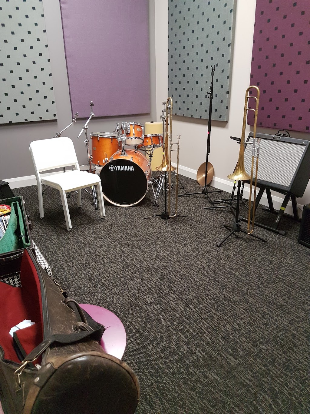 Record Runner Rehearsal Studios Inc. | 159 Colonnade Rd S unit 6, Nepean, ON K2E 7J4, Canada | Phone: (613) 723-7777