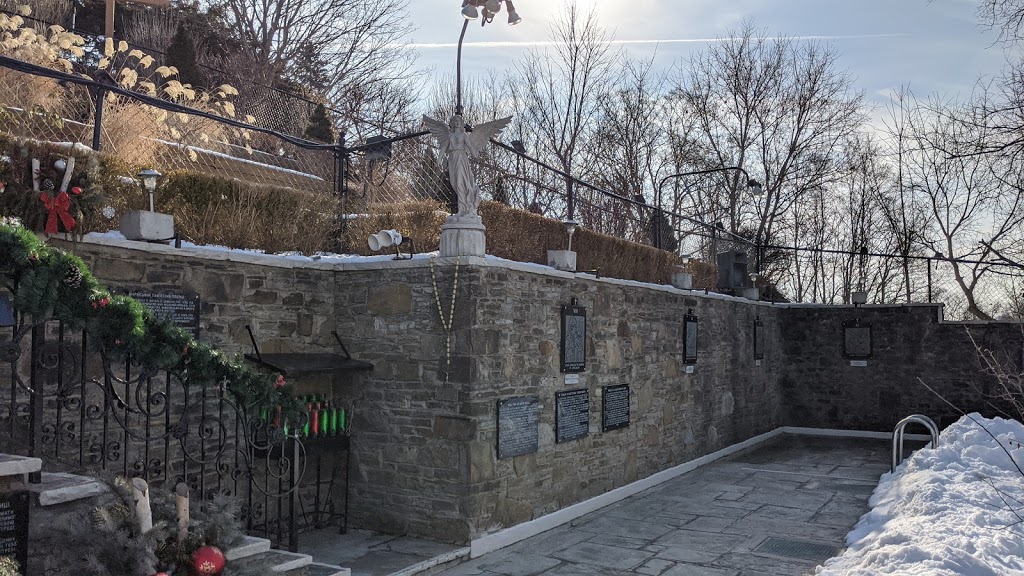 Marian Shrine of Gratitude | 3100 Weston Rd, North York, ON M9M 2S7, Canada | Phone: (416) 654-9810