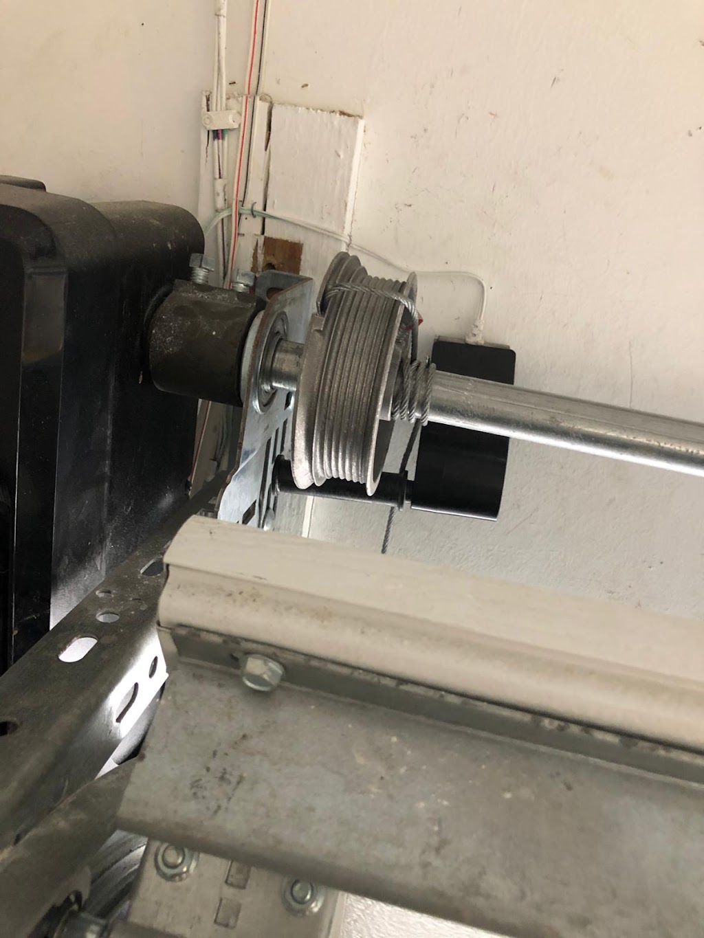 Lakeview Garage Door Repair | 1 Corkstown Rd #88, Nepean, ON K2H 1B6, Canada | Phone: (613) 216-1526