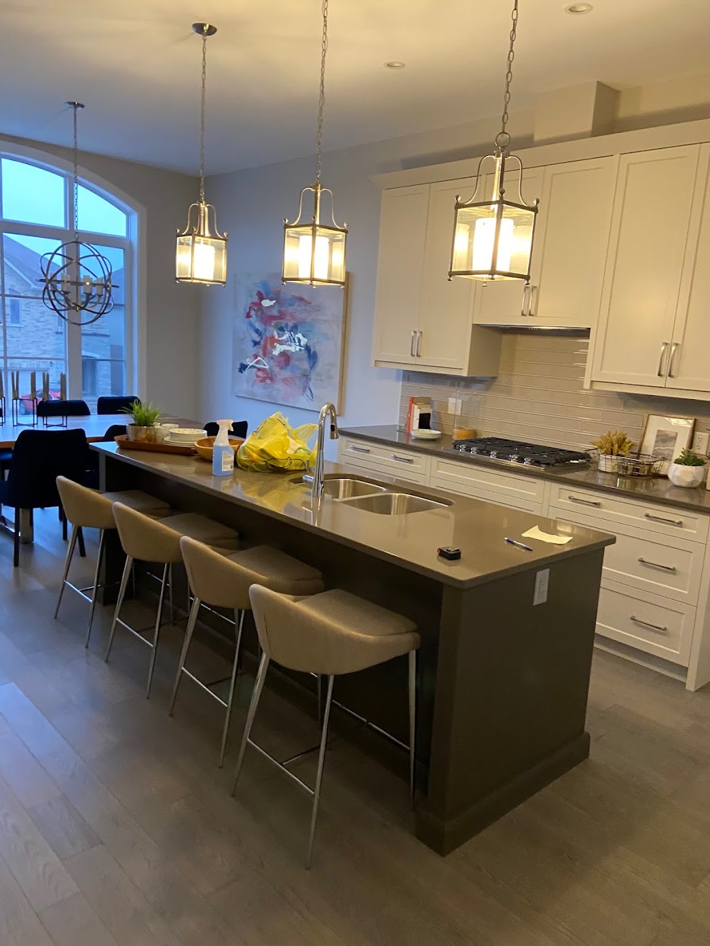 Johnstone Homes | 329 Springbank Dr, London, ON N6J 1G6, Canada | Phone: (519) 601-9390