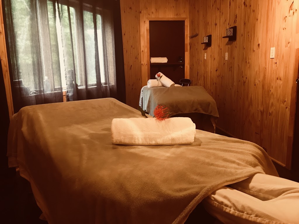 Massage Spa Sur le Lac | 250 Rue Saint Venant, Sainte-Agathe-des-Monts, QC J8C 2Z7, Canada | Phone: (819) 326-7016