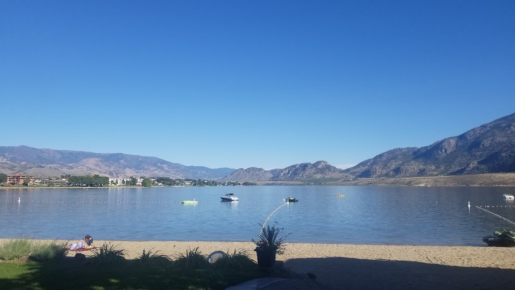 Desert Surfside Waterfront Accommodations | 7310 Main St, Osoyoos, BC V0H 1V0, Canada | Phone: (877) 495-2228