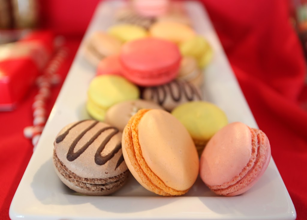 Chocolats Clair De Lune (Les) | 205 Rue Jean Juneau, Saint-Augustin-de-Desmaures, QC G3A 2W1, Canada | Phone: (418) 878-1550