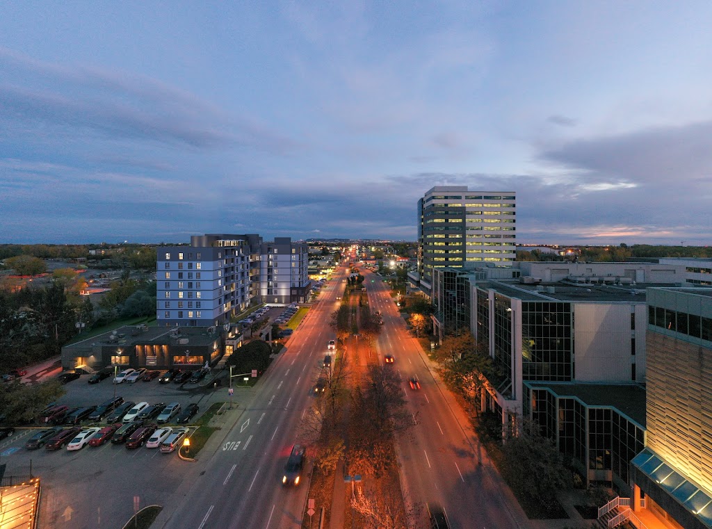 L-Laval ǀ Condos Locatifs | 1585 Boulevard des Laurentides, Laval, QC H7N 4Y6, Canada | Phone: (450) 234-6589
