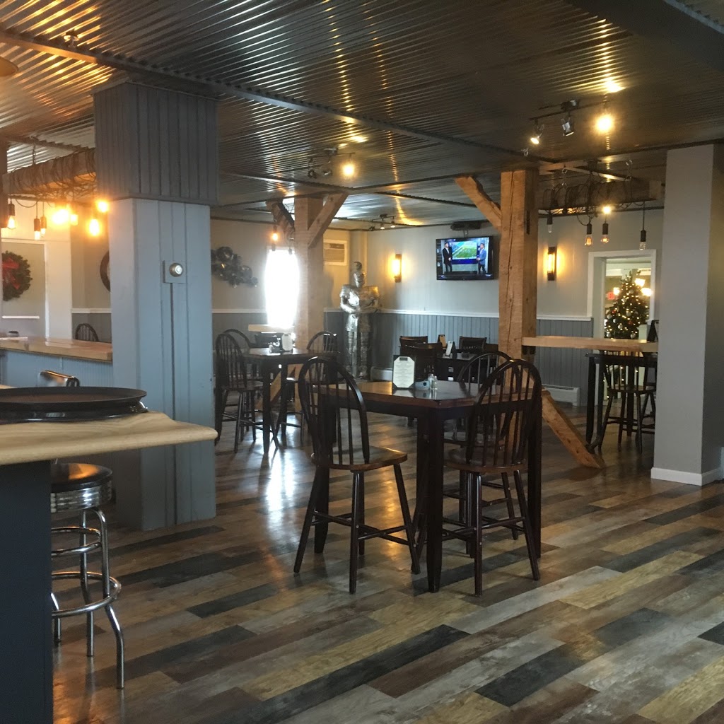 Essex House And Tavern | 138 Cross St, Island Pond, VT 05846, USA | Phone: (802) 723-1080
