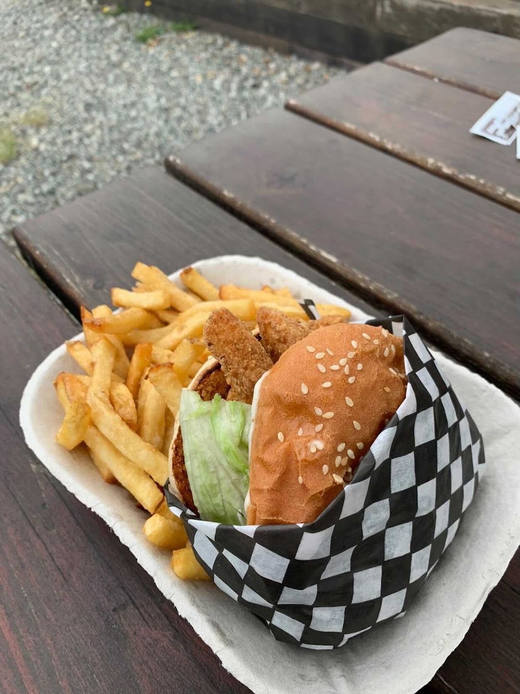 Rigger’s Pub Style Restaurant | Savary Island , BC, qathet Regional District, BC V0N 2G0, Canada | Phone: (604) 483-7699