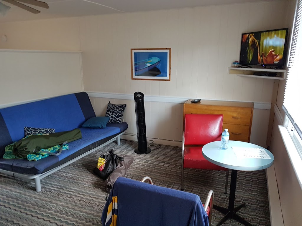 Suntan Motel and Restaurant | 85 Cedar Dr, Vittoria, ON N0E 1W0, Canada | Phone: (519) 426-6606