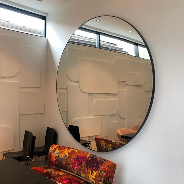 Urban Glassworks Ltd | 5555 2 St SE, Calgary, AB T2H 2W4, Canada | Phone: (403) 250-1175