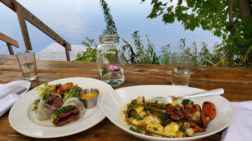 LArchipel | 406 Rue Principale, Cowansville, QC J2K 1J7, Canada | Phone: (450) 815-0581
