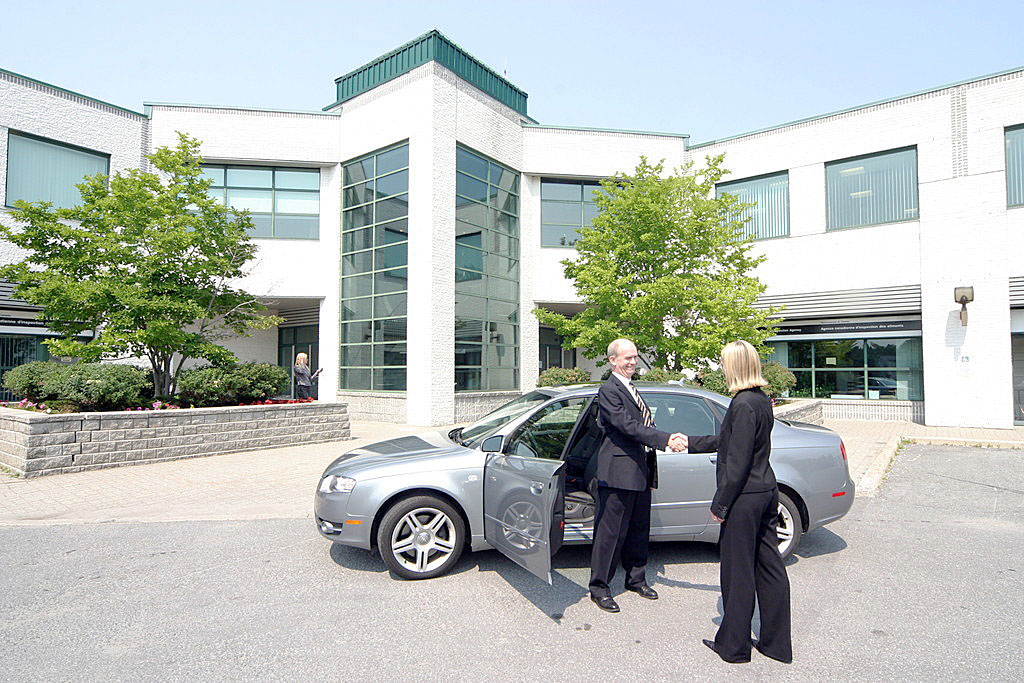 Auriga Corporate Centre | 38 Auriga Dr, Nepean, ON K2E 8A5, Canada | Phone: (613) 224-9591