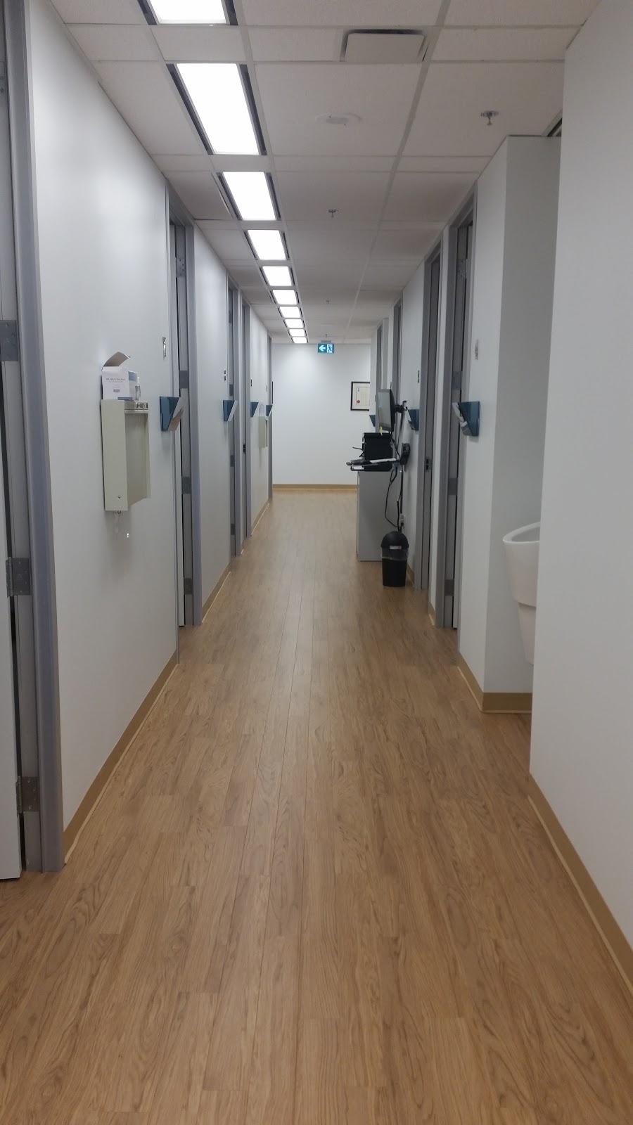 Mississauga Physiotherapy and Orthopedic Center | 33 City Centre Dr Suite 420, Mississauga, ON L5B 2N5, Canada | Phone: (289) 724-2007