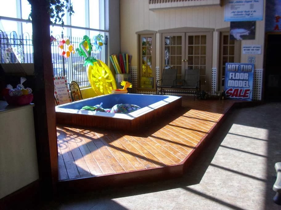 Wavemaker Pool Spa Showroom | 1060 Antonio Ct, Severn, ON L3V 0V2, Canada | Phone: (705) 329-1424