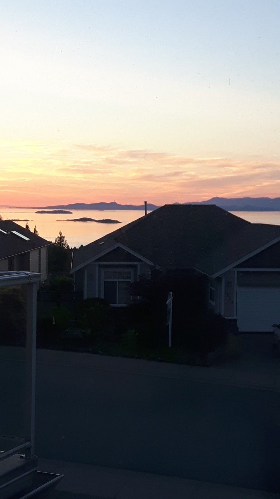 Cliffside Park | 5335 Smokey Crescent, Nanaimo, BC V9T 5R6, Canada | Phone: (250) 754-4251