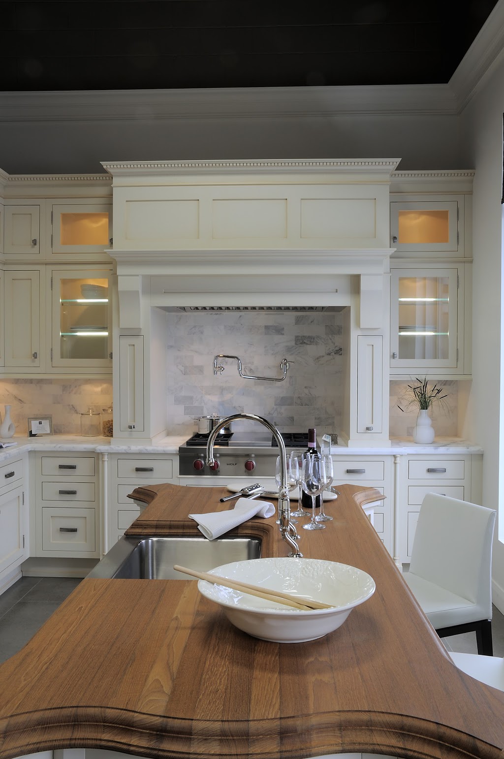 Irpinia Kitchens | 278 Newkirk Rd, Richmond Hill, ON L4C 3G7, Canada | Phone: (905) 780-7722
