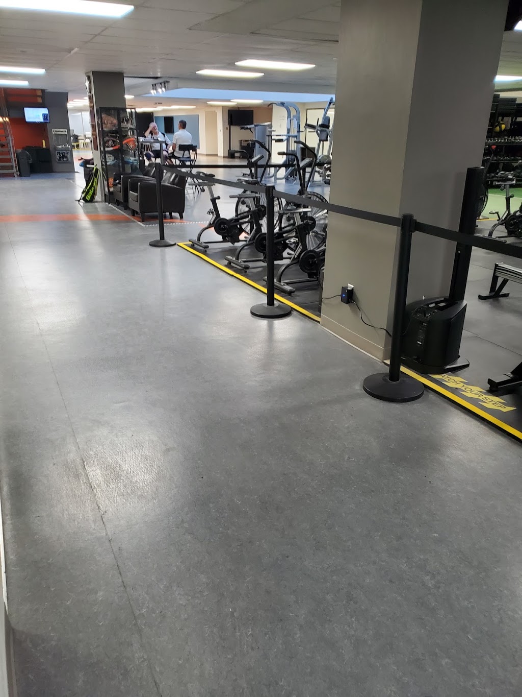 Kings Highway CrossFit | 405 The West Mall, Etobicoke, ON M9C 5J5, Canada | Phone: (416) 546-2897