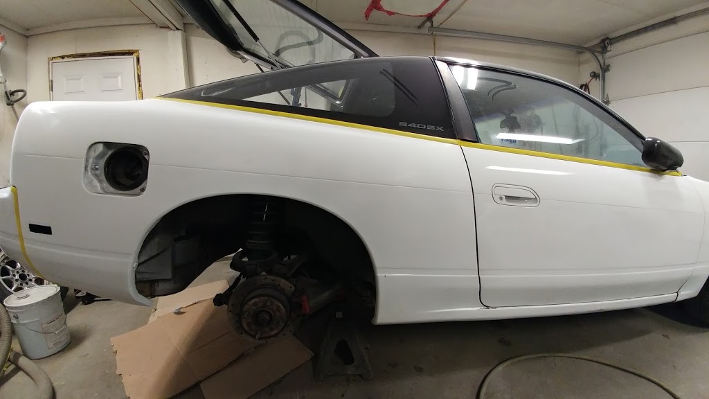 10-4 Bodywork | 495 Boulevard Saint-René E Unité 6, Gatineau, QC J8P 8A5, Canada | Phone: (819) 962-2324