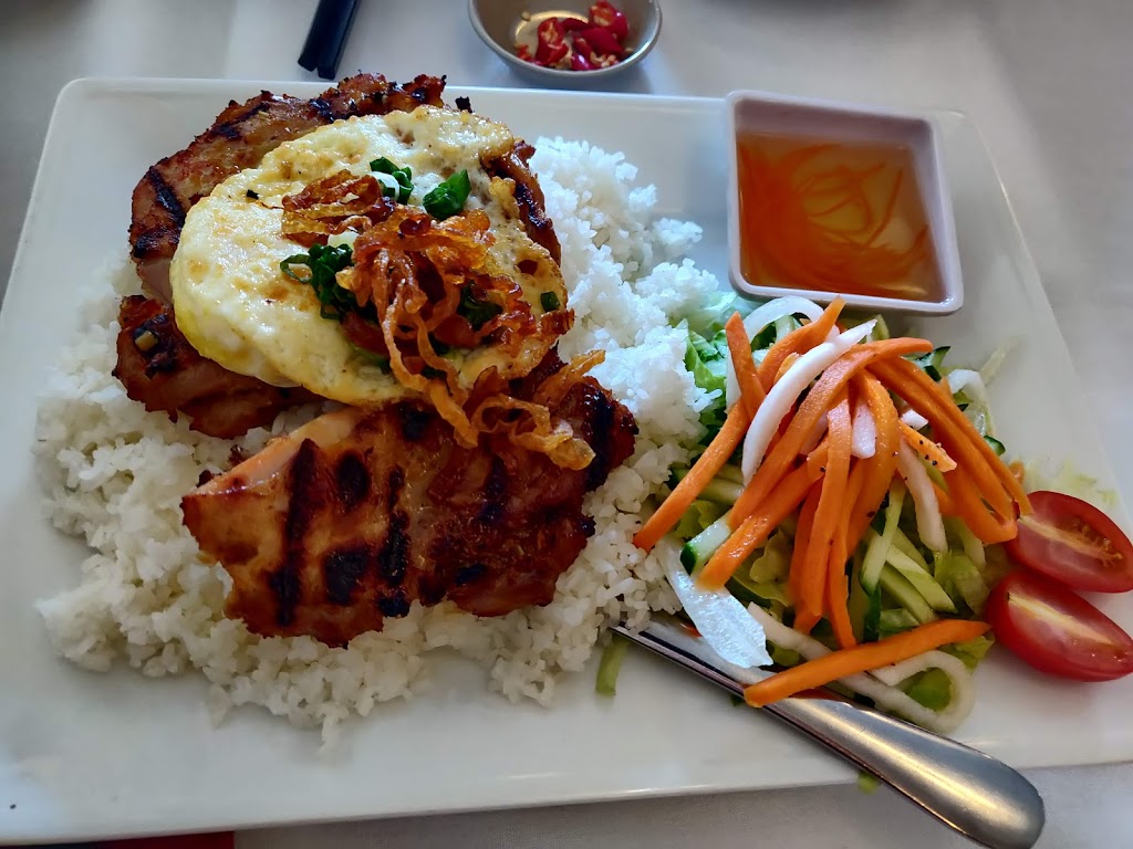 Brokenrice Vietnamese Restaurant | 4088 Hastings St, Burnaby, BC V5C 2H9, Canada | Phone: (604) 558-3838