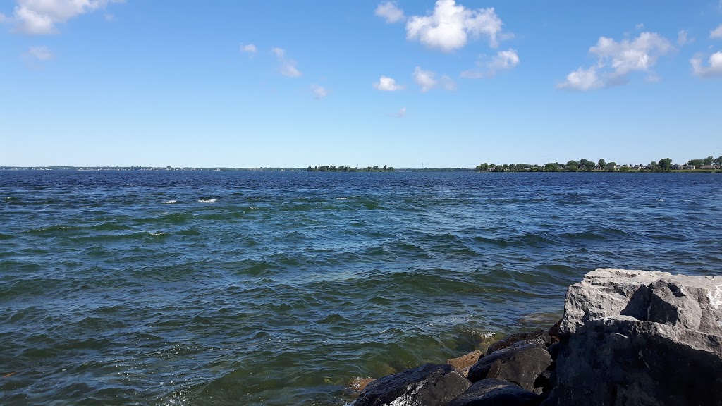 Bâtisseurs Park | Saint-Timothée, Salaberry-de-Valleyfield, QC J6T 4C5, Canada | Phone: (450) 370-4300