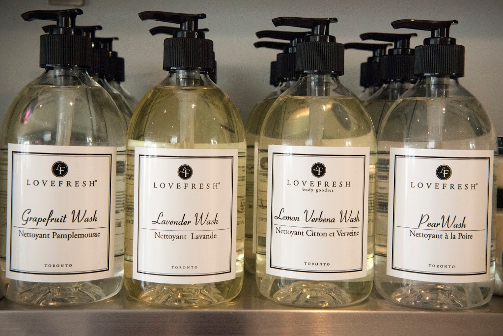 THE TEN SPOT leaside | 1657 Bayview Ave, East York, ON M4G 3C1, Canada | Phone: (416) 901-6109
