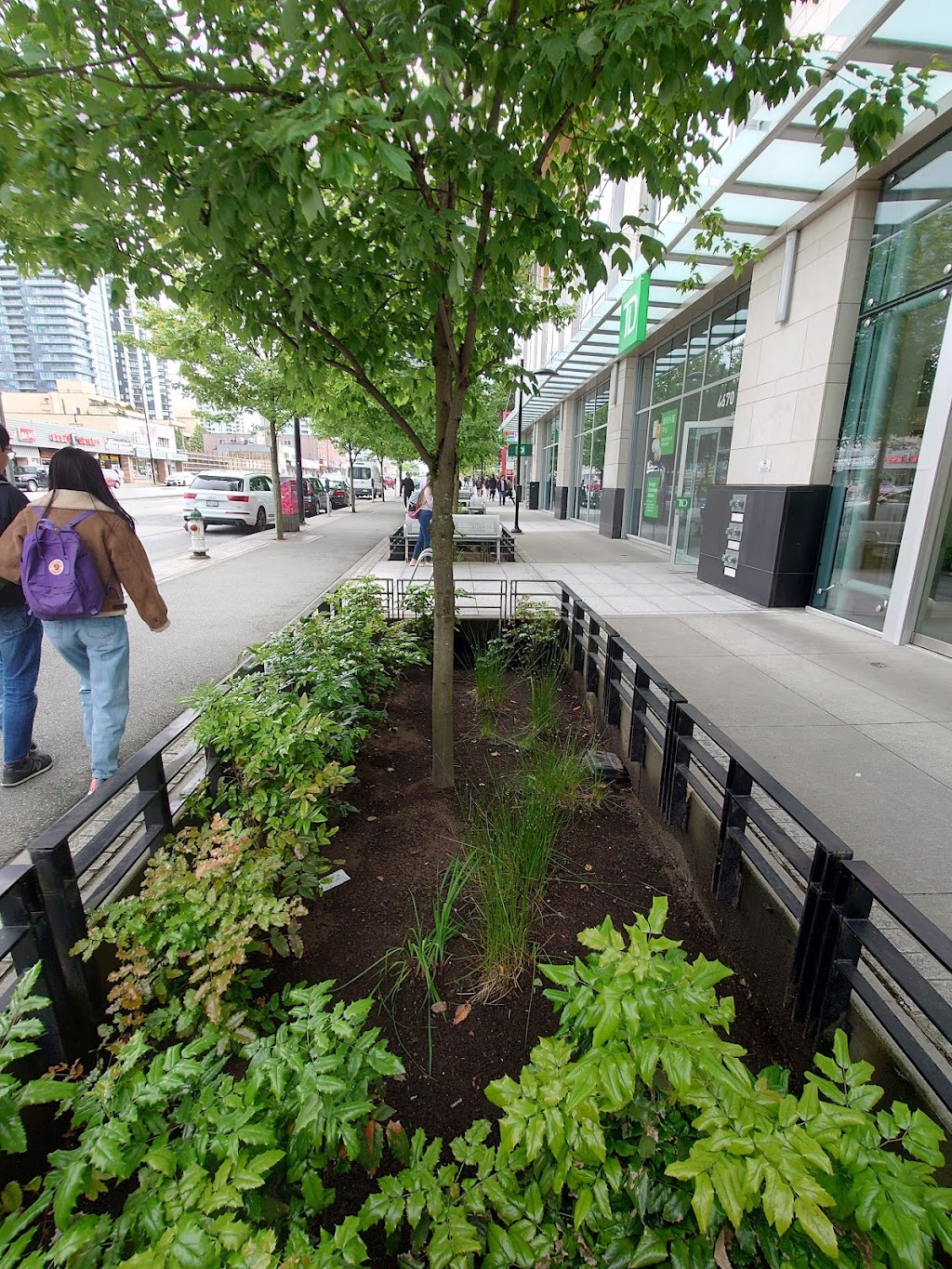STATION SQUARE 1 | 4688 Kingsway, Burnaby, BC V5H 4L9, Canada | Phone: (778) 838-8148