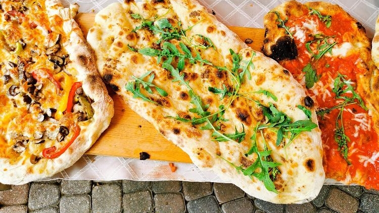Venga Cucina | 3076 Dundas St W, Toronto, ON M6P 1Z8, Canada | Phone: (416) 766-3841