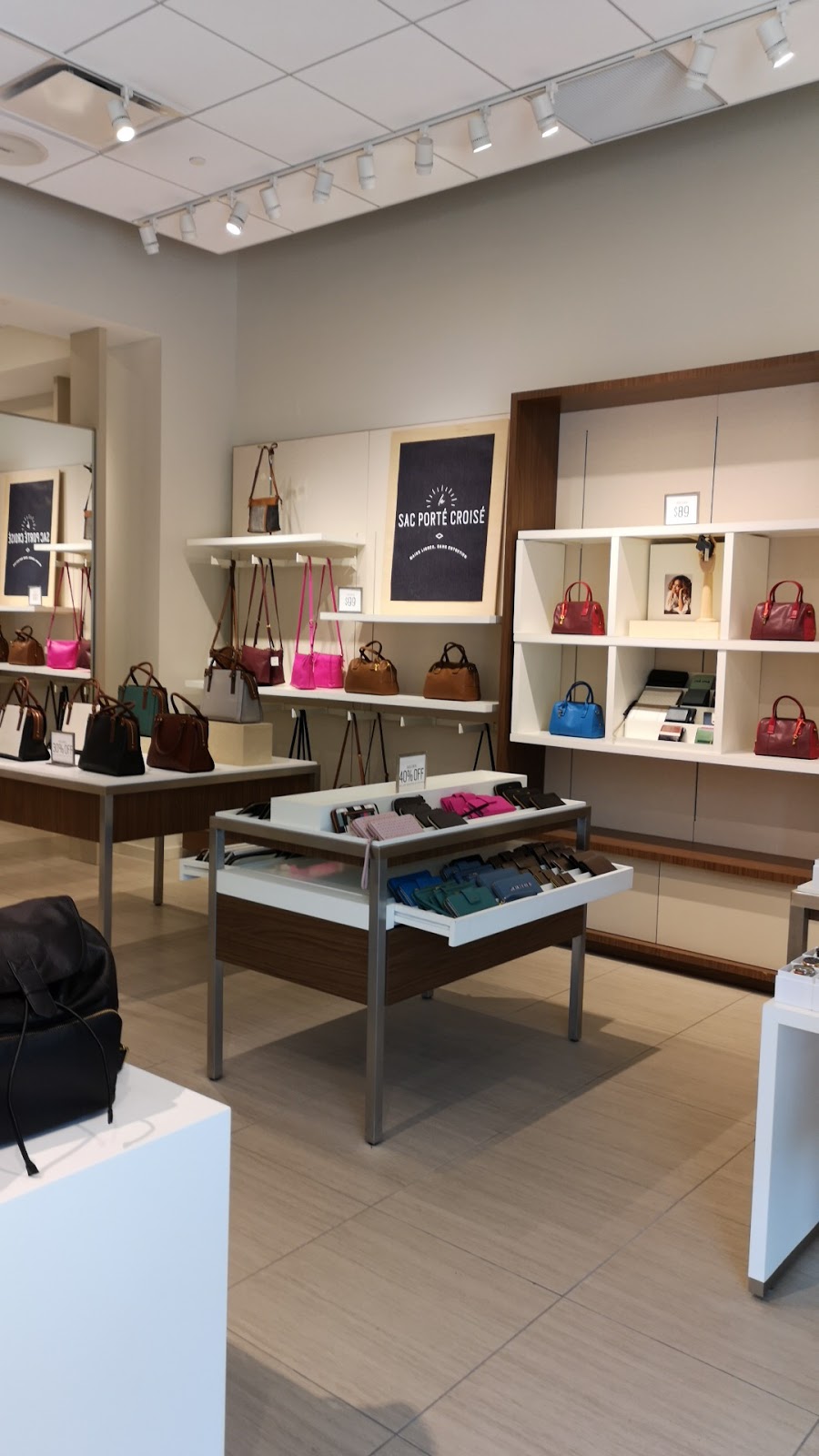 Fossil Outlet | 19001 Chemin Notre Dame Ste. 409, Mirabel, QC J7J 0A1, Canada | Phone: (450) 419-1460