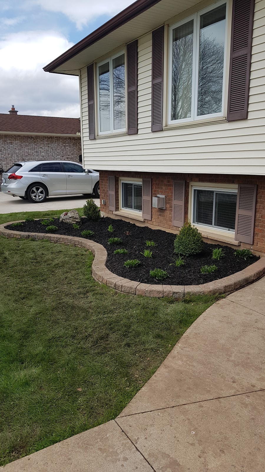 Outdoor Oasis Landscaping | 5386 Vaughan Rd E, Saint Anns, ON L0R 1Y0, Canada | Phone: (905) 699-1023