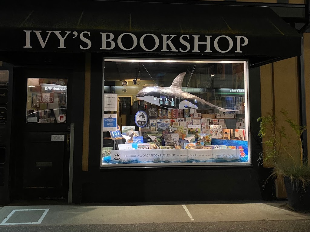 Ivys Book Shop | 2188 Oak Bay Ave, Victoria, BC V8R 1G3, Canada | Phone: (250) 598-2713