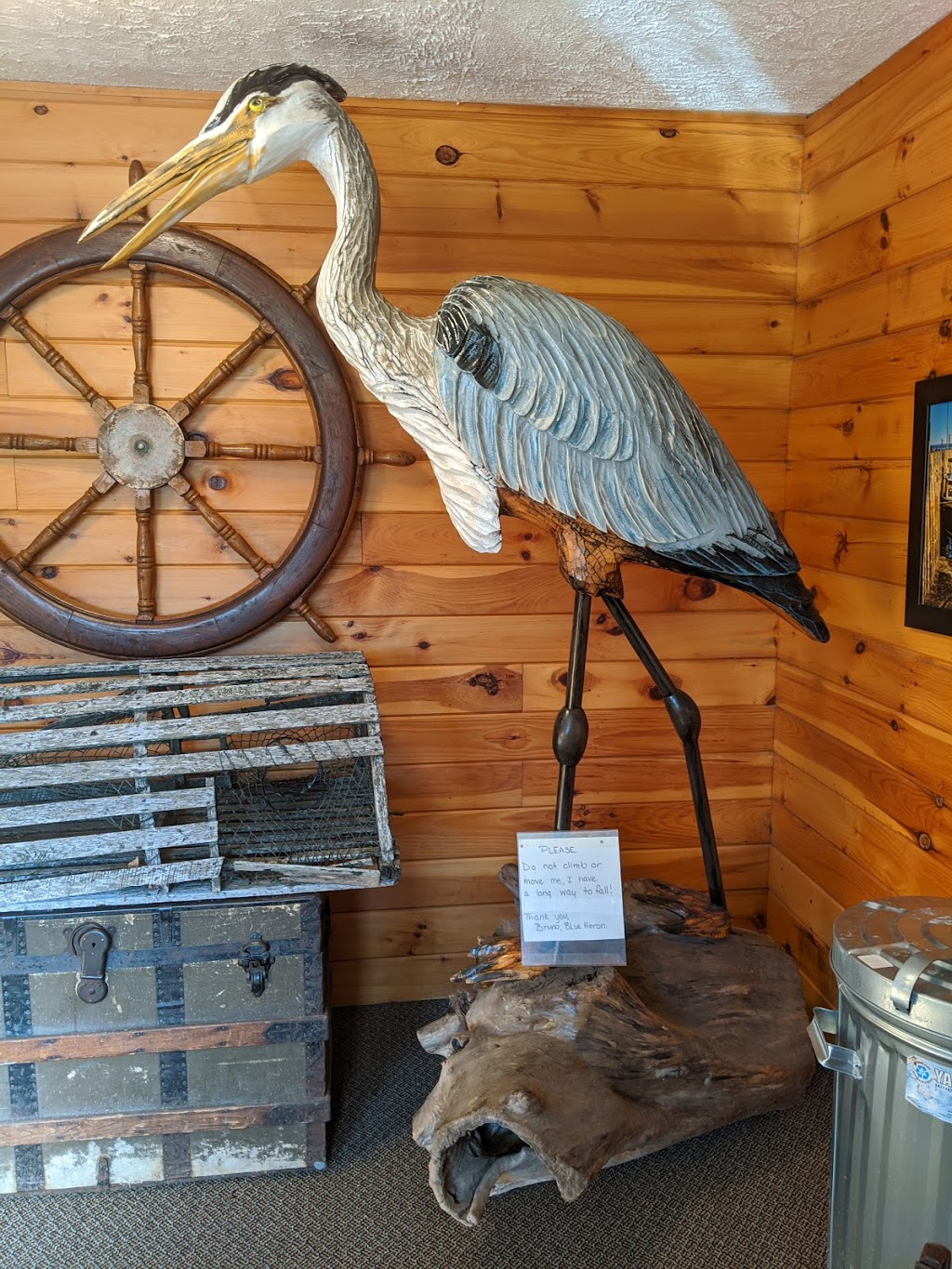 Log Cabin | 4145 NB-114, Hopewell Cape, NB E4H 3J4, Canada | Phone: (506) 734-2110