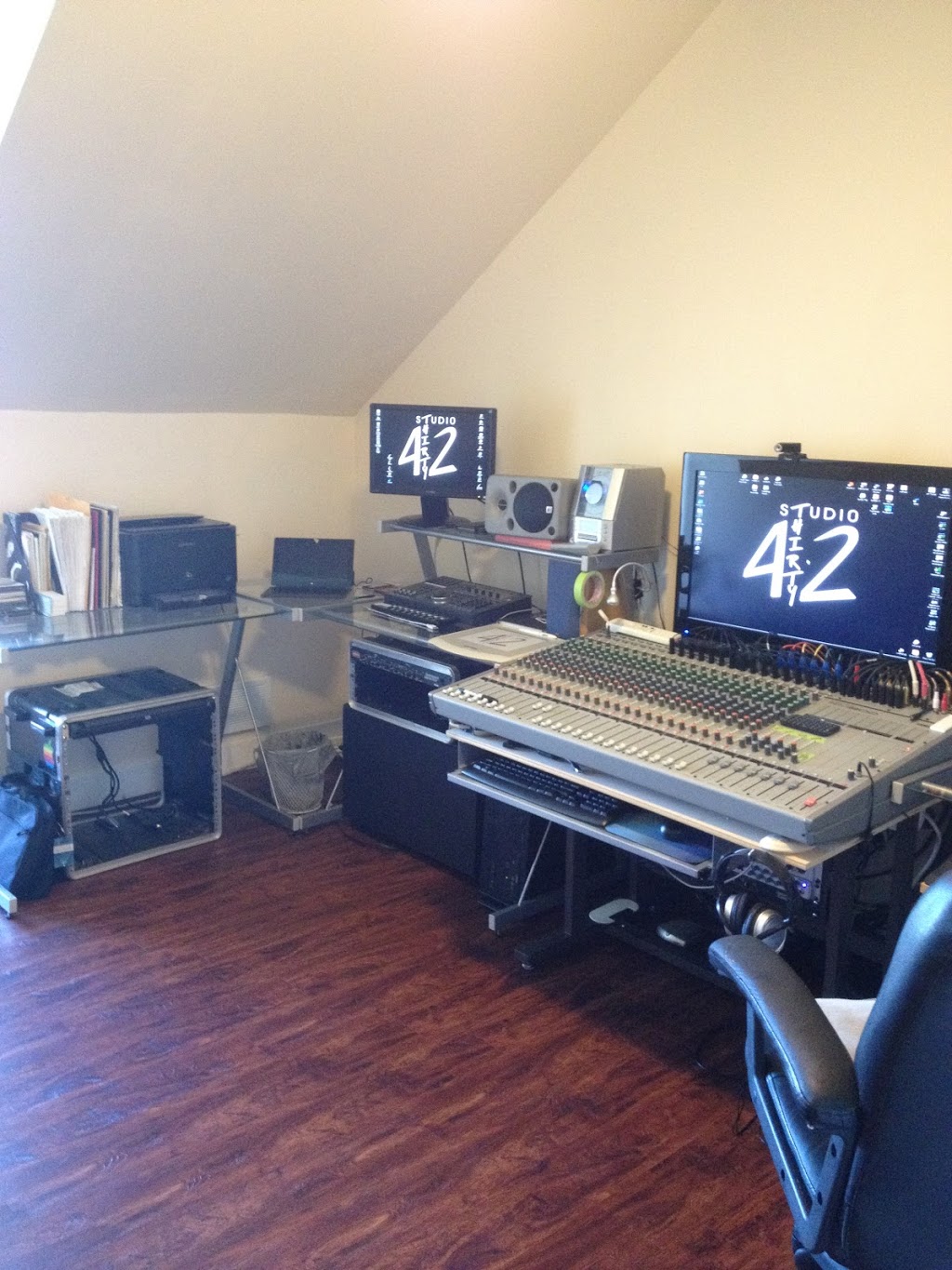 Studio 4Thirty2 | 1320 Westover Rd, Millgrove, ON L0R 1V0, Canada | Phone: (416) 855-0918