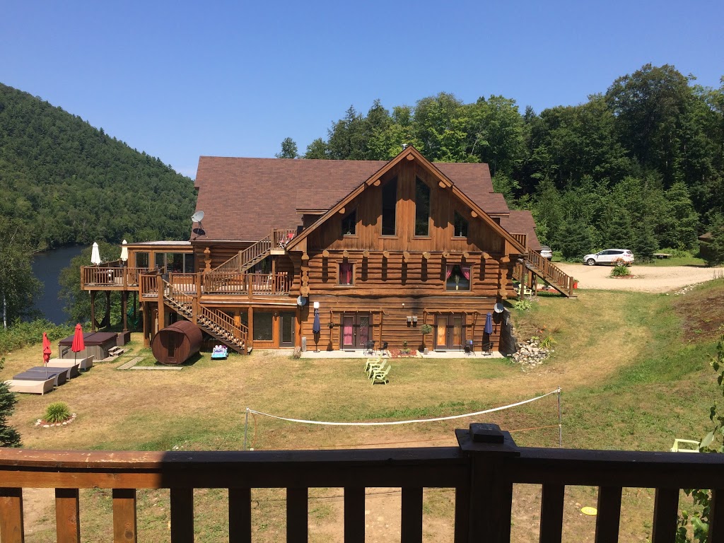 Auberge Couleurs de France | Chemin du Lac Doré Nord, 212 chemin des Jonquilles, Duhamel, QC J0V 1G0, Canada | Phone: (819) 743-5878