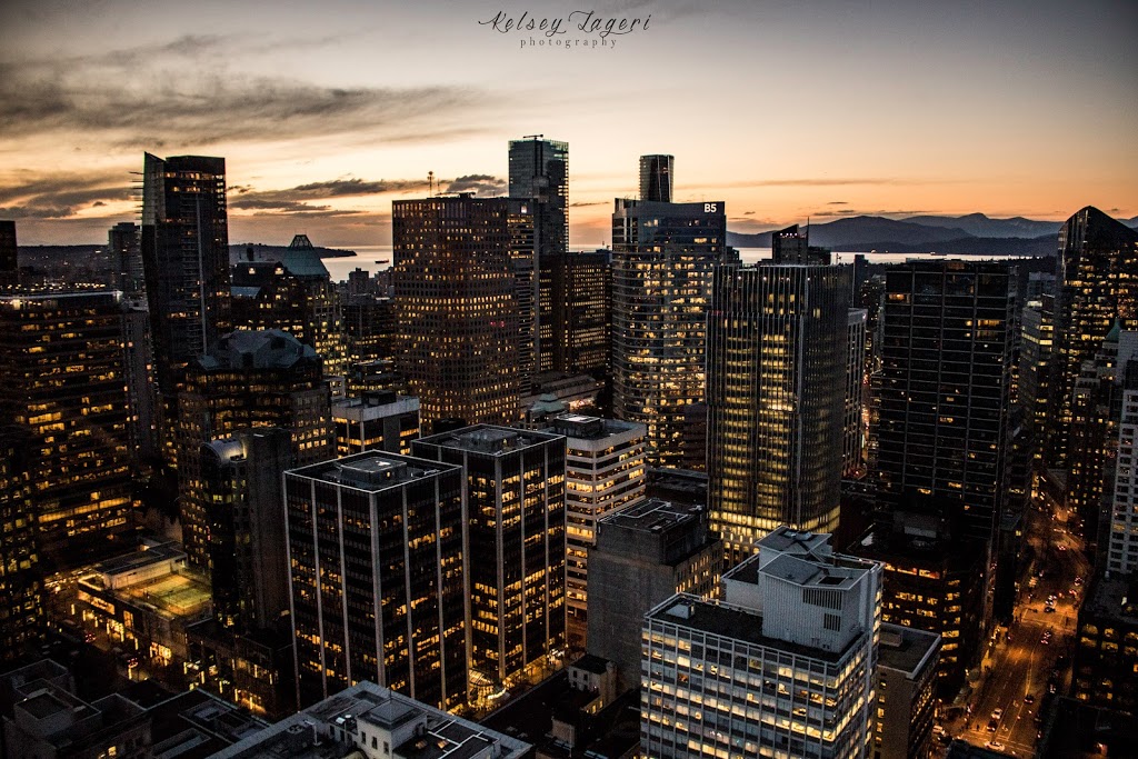 Kelsey Lageri Photography | 3737 Dallimore Rd, Victoria, BC V9C 3X5, Canada | Phone: (778) 678-4582