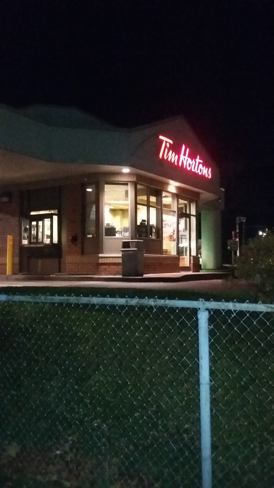 Tim Hortons | 1 Pine Grove Dr, Halifax, NS B3R 1S2, Canada | Phone: (902) 479-3206