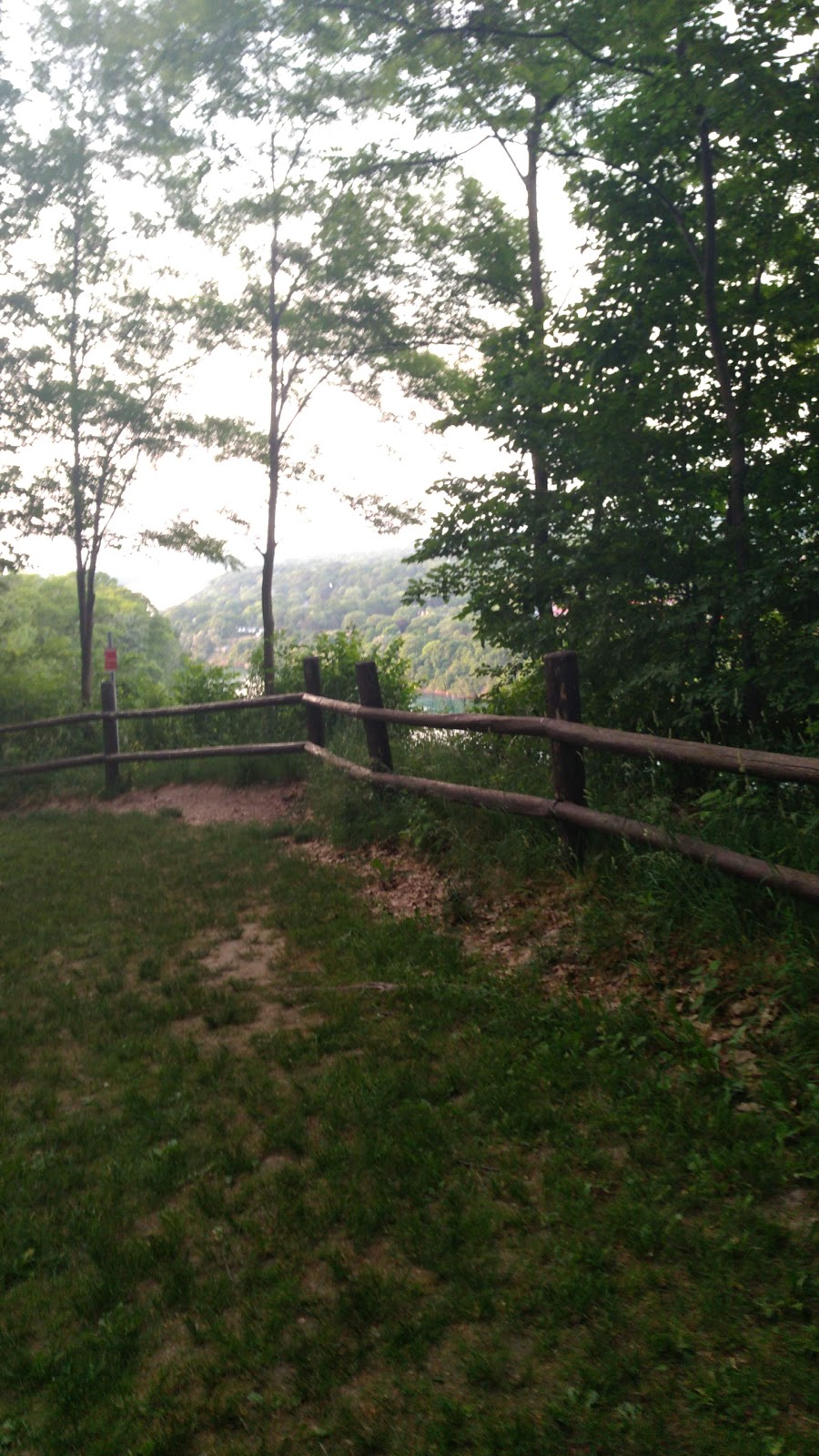 Locust Grove Picnic Area | 14888 Niagara Pkwy, Queenston, ON L0S 1L0, Canada