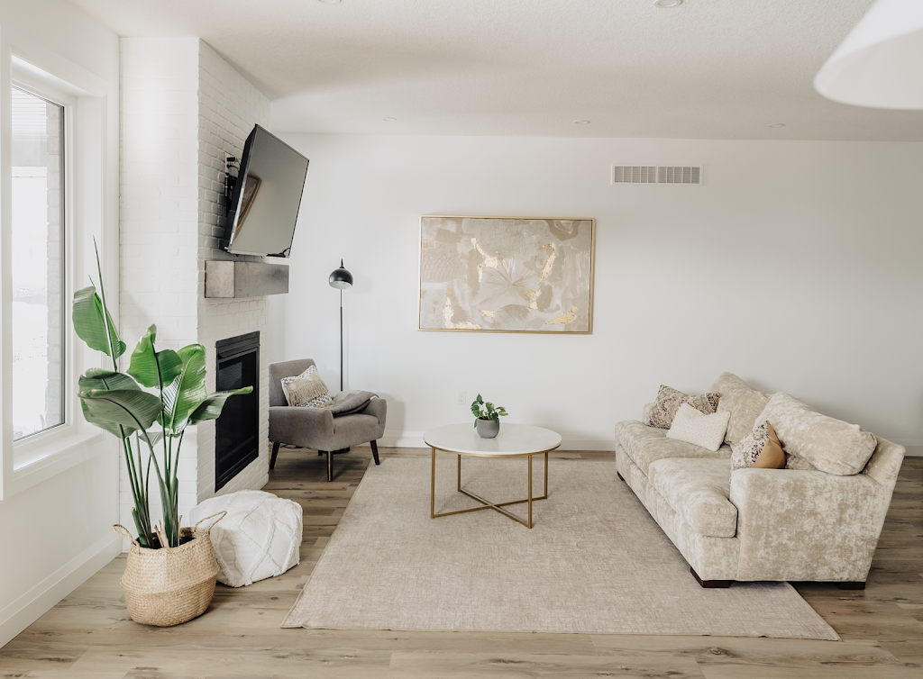 Pinestone Arthur | 163 Walsh St, Arthur, ON N0G 1A0, Canada | Phone: (226) 524-1010